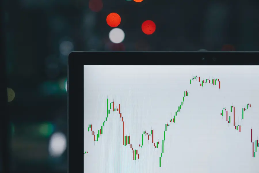 Si può davvero affidare il proprio denaro a un software? L’etica di trading automatico